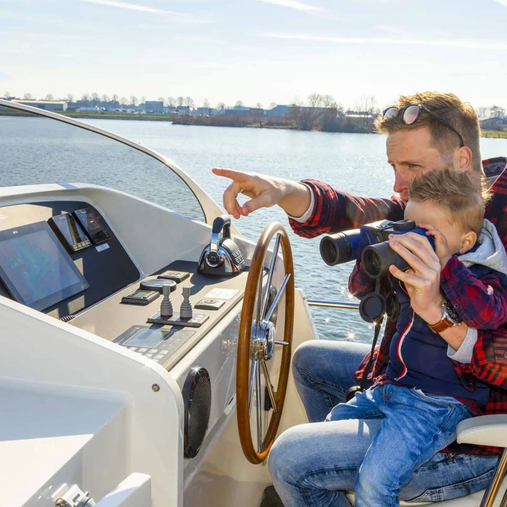 Vater und Sohn auf gemeinsamer Tour