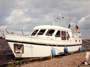 hennings yacht vertrieb historie die erste linssen